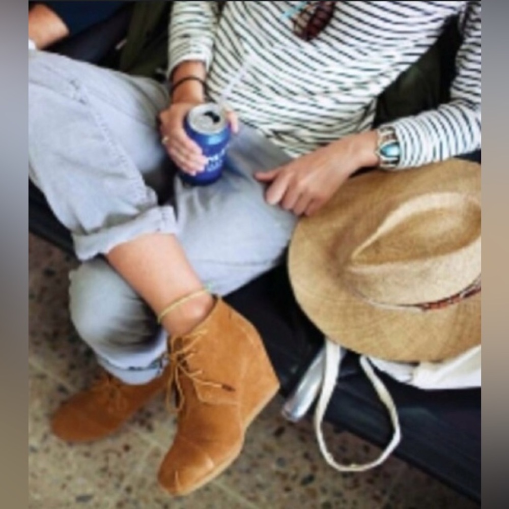 Toms Boho rust burnt Orange suede wedge boots